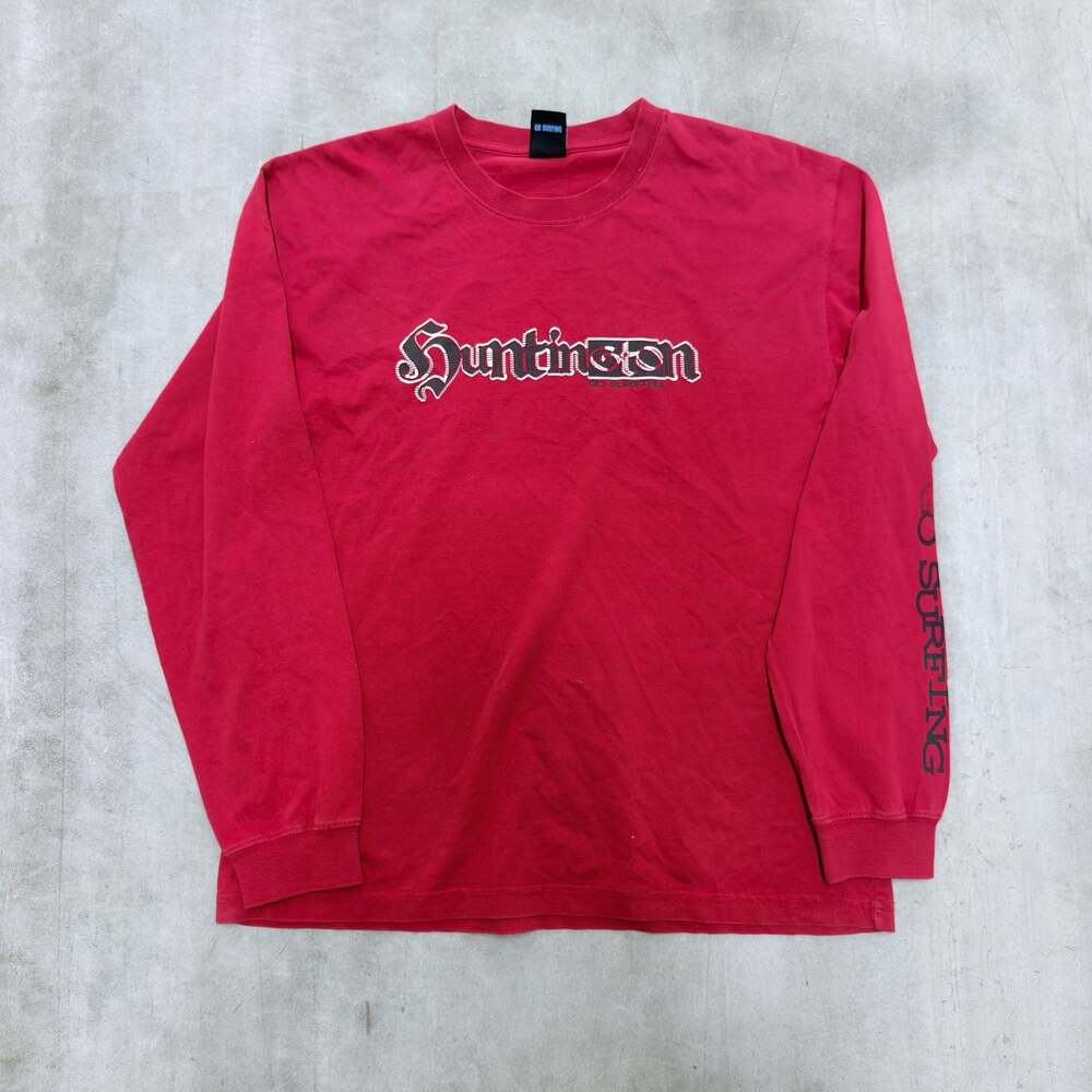 Huntington Go Surfing Red Long Sleeve Graphic T-Shirt Large
